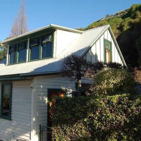 נאפייר Shakespeare Cottage מראה חיצוני תמונה